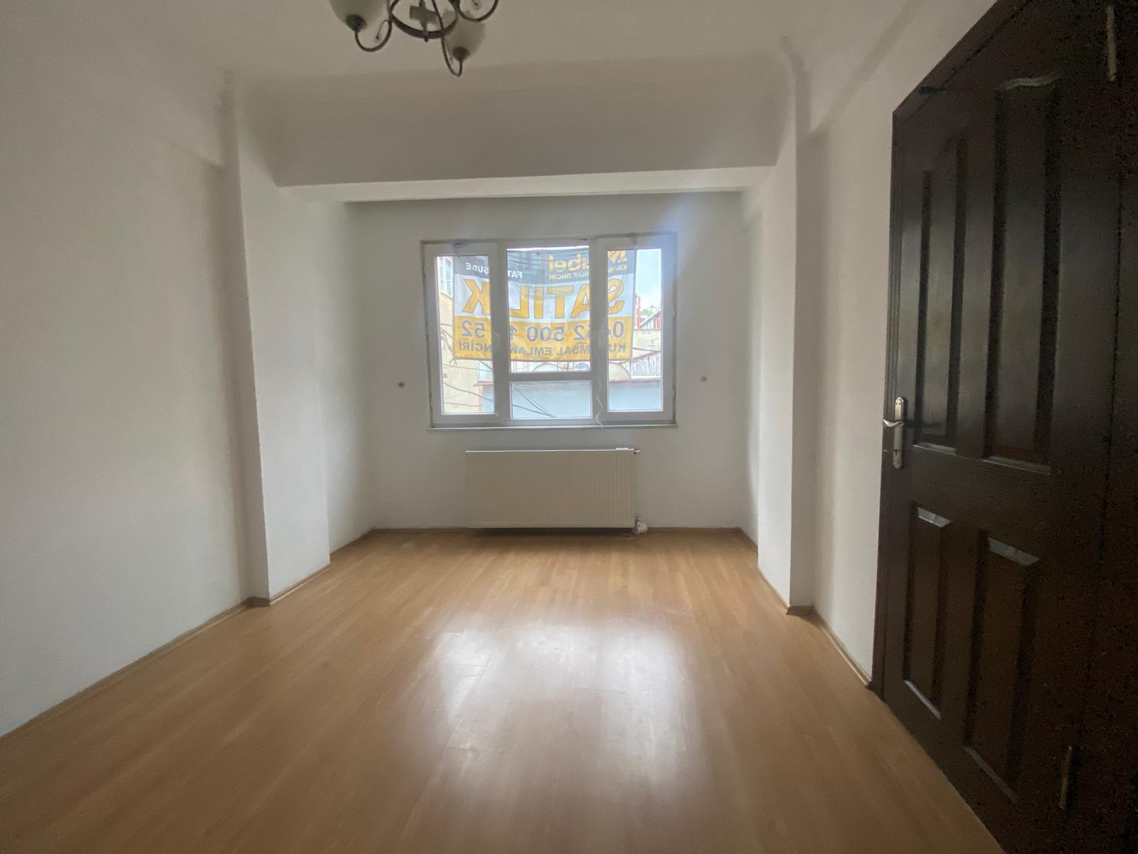 ŞEREFİYE MAH.. HAMLIK YOLU ÜZERİ HAMLIK FIRIN ARKASINDA 3 KATLI BİNA 2+1 SATILIK DAİRE 2 KATTA